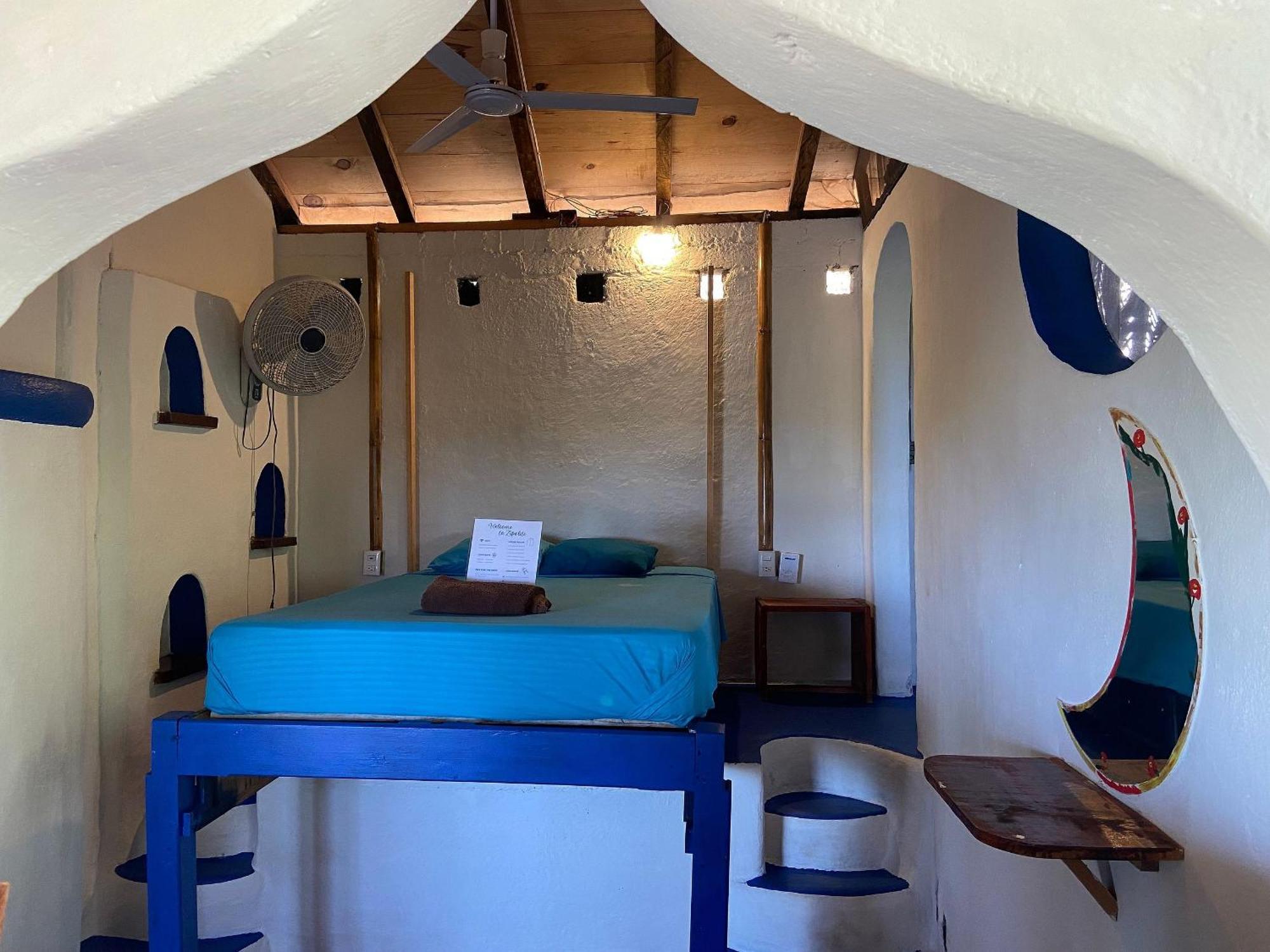 Mixtli Ecohouse, Habitaciones Sol & Luna - Starlink Internet San Pedro Pochutla Esterno foto